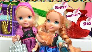 Anna and Elsa Toddlers Mothers Day Gift at Barbies Store  Ep 56  Toys In Action [upl. by Araec]