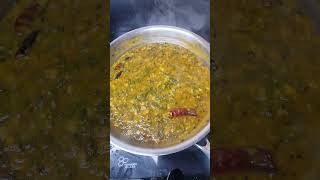 सर्दियों की खास हेल्दी दाल रेसिपी  tadka daal recipe winter special  bathua ki daal shorts [upl. by Ariela821]