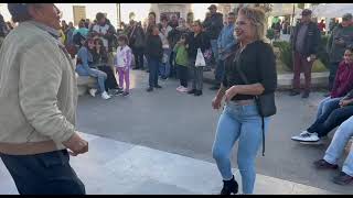 bailando con el tio Rubén la música junto al kiosco de la plaza de armas [upl. by Morentz571]