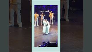 Usher sing super star high note with crowd in his tour past present future [upl. by Xella]