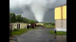 Trąba powietrzna Tornado W Polsce [upl. by Yzzo405]