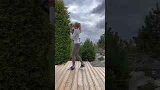 STRONGBODY  Utfall bakover med kettlebell  Kettlebell reverse lunge [upl. by Cornell]