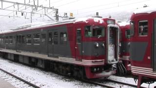 【しなの鉄道 115系電車】しなの鉄道 戸倉駅にて HDV 114 [upl. by Dickens595]