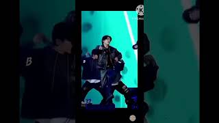 run bts song  kim taehyung dance [upl. by Hsaka]