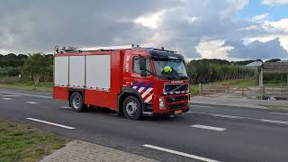 Brandweer Lienden HV 087471 Prio 1 N233  N233 137 Kesteren Ongeval wegvervoer [upl. by Wong]