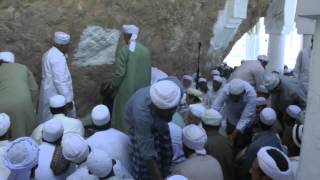 البردة عند زيارة نبي الله هود Burdah 1 at Nabi Hud [upl. by Dotti283]