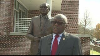 Jim Clyburn statue unveiled at Allen University [upl. by Ellennod25]