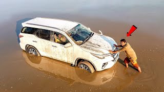 Dont Drive Fortuner Car In Water  5 लाख का नुकसान हो गया 😞 [upl. by Marna]