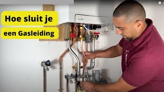 Loodgieter Anouar laat zien hoe je een gasleiding op een cvketel aansluit plumbing [upl. by Ylsel]