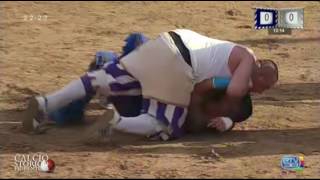 27 vs 27 Historical Football Fight Match Calcio Storico Fiorentino Commentary [upl. by Deny]