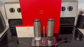 Peugeot Elis Sense U Select Set Salt amp Pepper Mill Review The perfect acrylic tray for your salt amp [upl. by Noremac192]