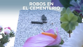 Roban crucifijos en más de 50 tumbas del cementerio de Los Santos de la Humosa [upl. by Calondra]