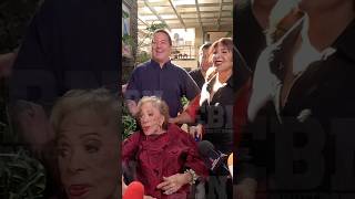 SILVIA PINAL CELEBRA 94 AÑOS DE VIDA JUNTO A SUS HIJOS ❤️ 🎂 la prensa le canta las mañanitas 🥰 [upl. by Kuhn301]