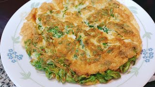 Thai omelette with Cowslip creepers flower recipe [upl. by Armillas]