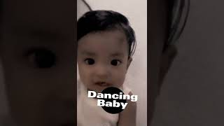 Balita Joget Dance baby bergembira babyboy dancebaby dance balitalucu babygames babyplaying [upl. by Patton]