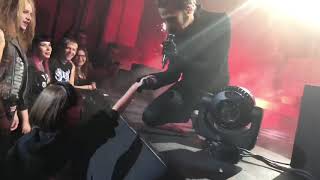 Cardinal Copia sings Cirice to a young fan Ghost  Cirice  live in Omaha 2018 [upl. by Ettezil]