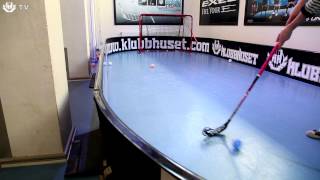 Klubbhuset recenserar Unihoc CavityZ innebandyklubba med zorroblad [upl. by Heaps841]