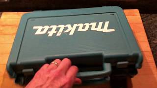 Building a cheap Pedalboard for guitar effects with a cool case [upl. by Jareen]