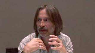 Interview with Robert Carlyle of Stargate Universe at ComicCon 2010 [upl. by Eibbed]