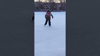 Mi hija patinando en la pista de hielo [upl. by Annemarie589]