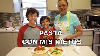 Pasta Bolognesa y Pasta Vegetariana con Mis Nietos  Marthas Kitchen [upl. by Ik140]