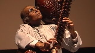 Ustad Asad Ali Khan  Raga Yaman Kalyan  Rudra Veena  Rudra Vina  Dhrupad Dresden 4th May 2003 [upl. by Ruffin854]