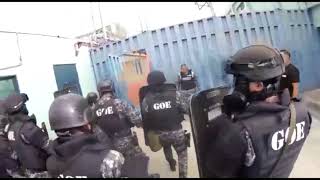 Operativo policial en cárcel de Ecuador por violentos enfrentamientos  Ecuavisa [upl. by Erek]