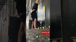 imparare la verticale step 1 motivation crossfit lifestyle handstandworkout handstandhold [upl. by Essila543]