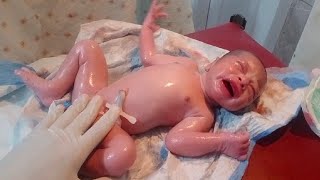 New born baby came with lot of vernix cleaning done with baby oil removed vernix💞❣️ [upl. by Byers932]