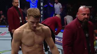 Dan Hooker vs Gilbert Burns [upl. by Edna]