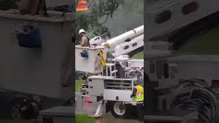 WHEN THE LINEMEN READY TO GET OUT OF JACKSON 🔥 IT GETS REAL shortvideo jacksonmississipiuncut [upl. by Bronwen]