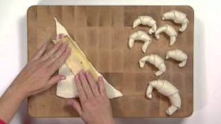 Instructievideo Croissants maken [upl. by Enitsirhc]