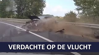 Politie  Valse kentekenplaten  Verdachte op de vlucht  Auto crasht op de snelweg [upl. by Natascha]