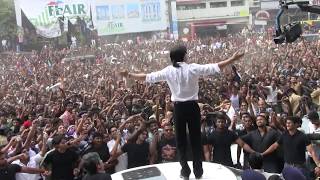 Shahrukh using Benz As Stage At Cochin Emmanuel Silks Inauguration [upl. by Benisch876]