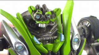 Video Review of Transformer Revenge of the Fallen toy Skids [upl. by Gilliette]