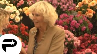 Charles et Camilla en visite à Sandringham [upl. by Baldridge885]