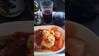 Finnair Business Class Meal On A350941Cauliflour With Puree And Beaf amp Lingonberry Sauce Aviation [upl. by Juanne892]