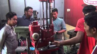 Mengoperasikan Mesin Korter Tipe T807A Part 1 [upl. by Isabelle806]