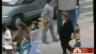 Shocking visuals of man kidnapping a baby from Safdarjung hospital in Delhi [upl. by Adrea427]