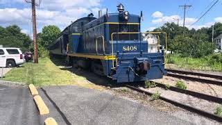 OW MY EARS Wilmington and Western 8408 pulls into Hockessin DE with a Loud RS3K [upl. by Kohler]