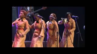 Wa Hamba Nathi Siyabonga Jesu SOUTH AFRICAN GOSPEL english lyrics [upl. by Anig]