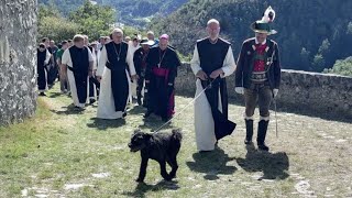 Bolzano i frati e il cane Coco tornano nel convento di Sabiona [upl. by Eelahc474]