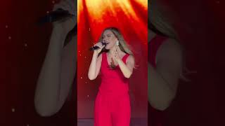 Sıfır tolerans akustik 😍hadise concert live show music queen [upl. by Matlick]