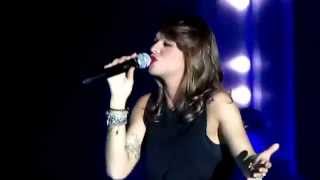 Alessandra AmorosoNon Devi Perdermi Live Napoli [upl. by Lehrer]