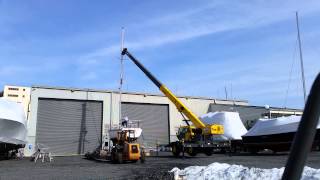 Unstepping a mast on a Hunter 40 Time Lapse [upl. by Oirevlis]