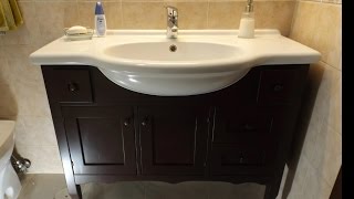 Come restaurare un piccolo mobile del bagno how to restore a bathroom vanity [upl. by Nairbo660]