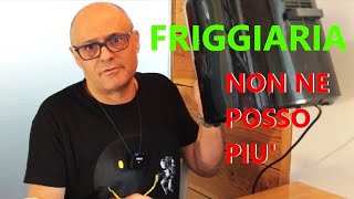 FRIGGIARIA non ne POSSO PIU non Chiamarla più Friggitrice AD ARIA è un forno [upl. by Sisi]