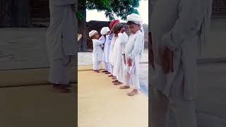 Namaz ka tarika sikhatay hoy 🥰❤️ shortsviral shortsTanveermadaniofficial [upl. by Gable]