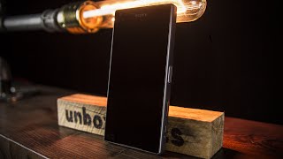 Sony Xperia Z5 Compact Review  Unboxholics [upl. by Behrens]