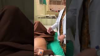 Demonstration of fluid thrill in ascites Dept Of Medicine JNMC [upl. by Sherline]